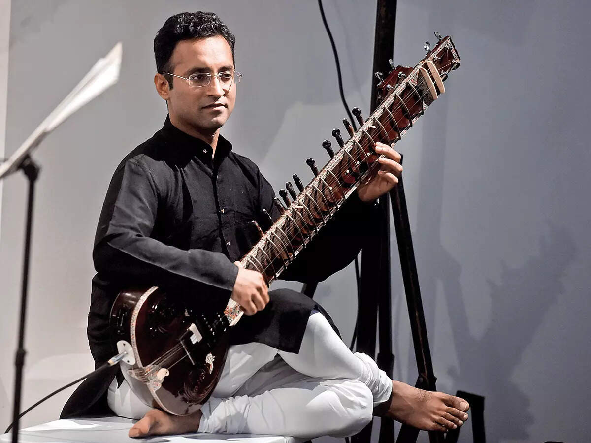 Dhruv Bedi on sitar