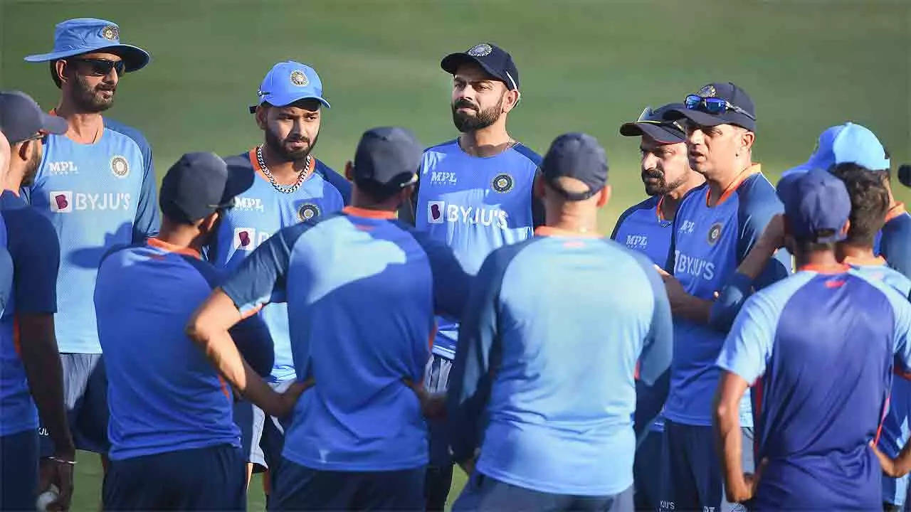 Head coach Rahul Dravid with India cricketers during a practice session in Thiruvananthapuram. (PTI Photo)