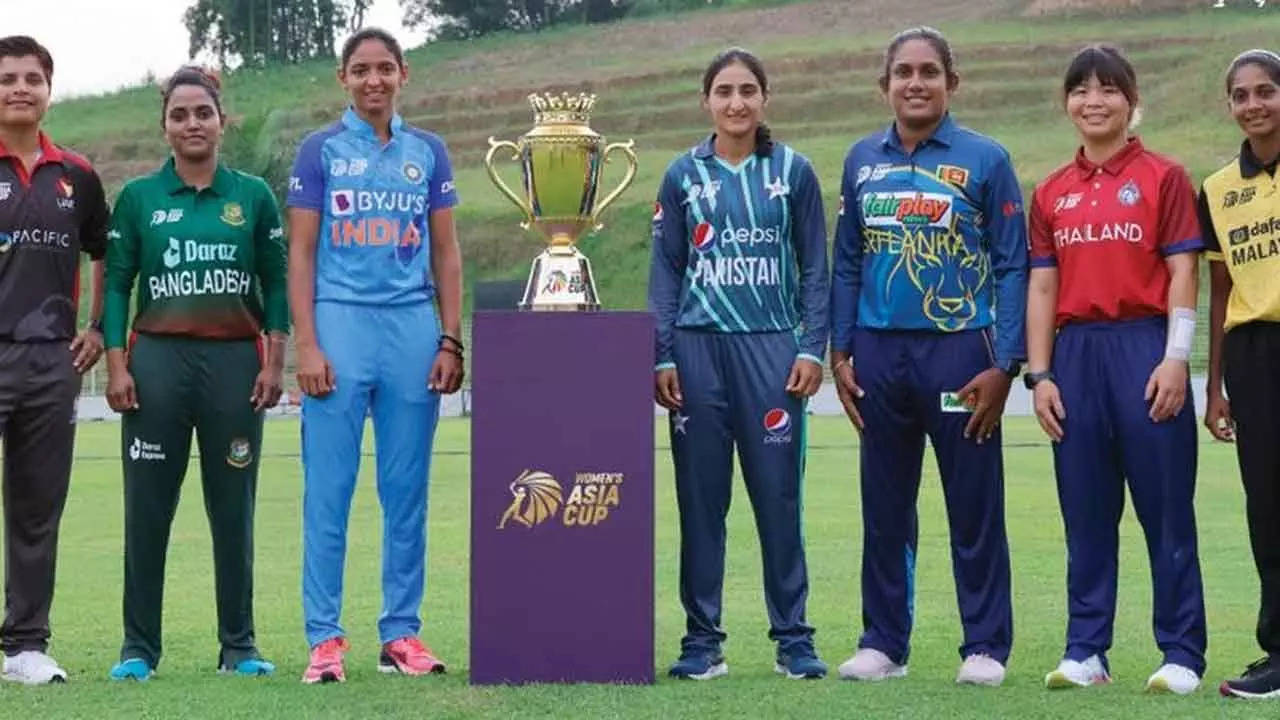 Women's Asia Cup: Sri Lanka win toss, ask India to bat | Cricket News -  Times of India