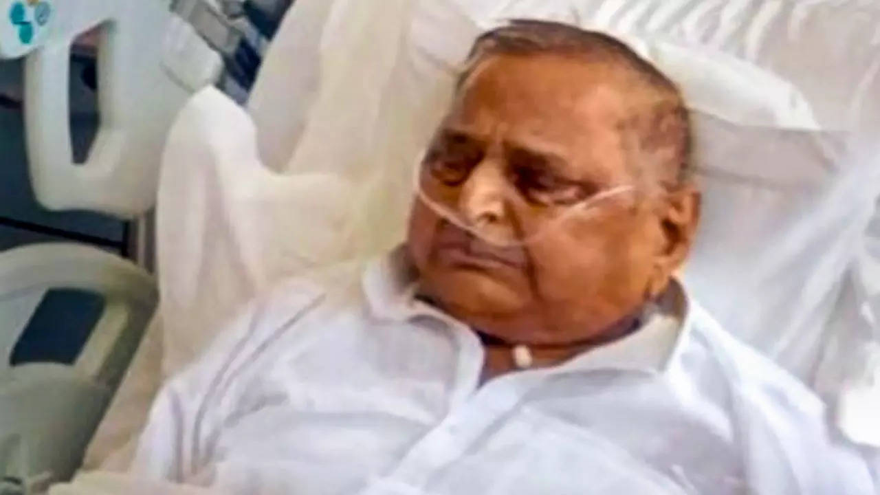 Former Uttar Pradesh chief minister and SP patron Yadav has been shifted to the ICU of Medanta Hospital in Gurugram after his health deteriorated (PTI)