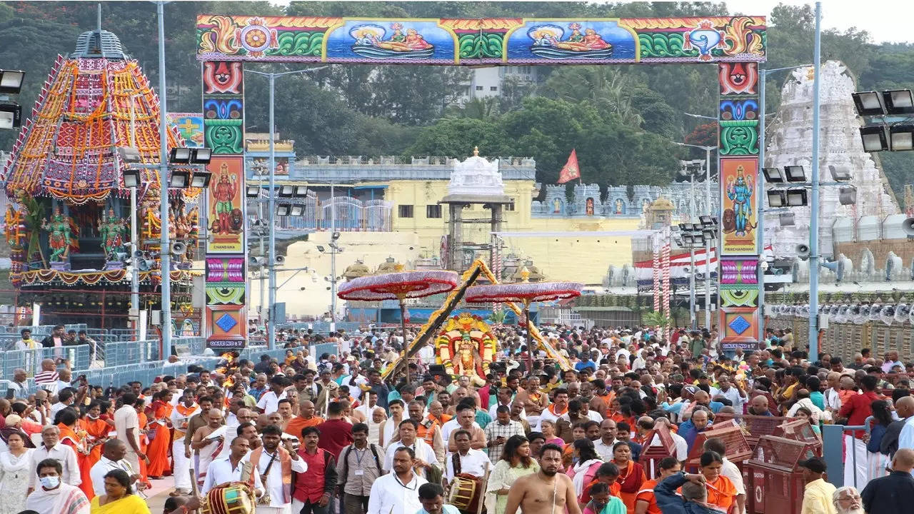 Andhra Pradesh: Spiritual fervour marks 'Bagh Savari' festival at Tirumala  | Amaravati News - Times of India