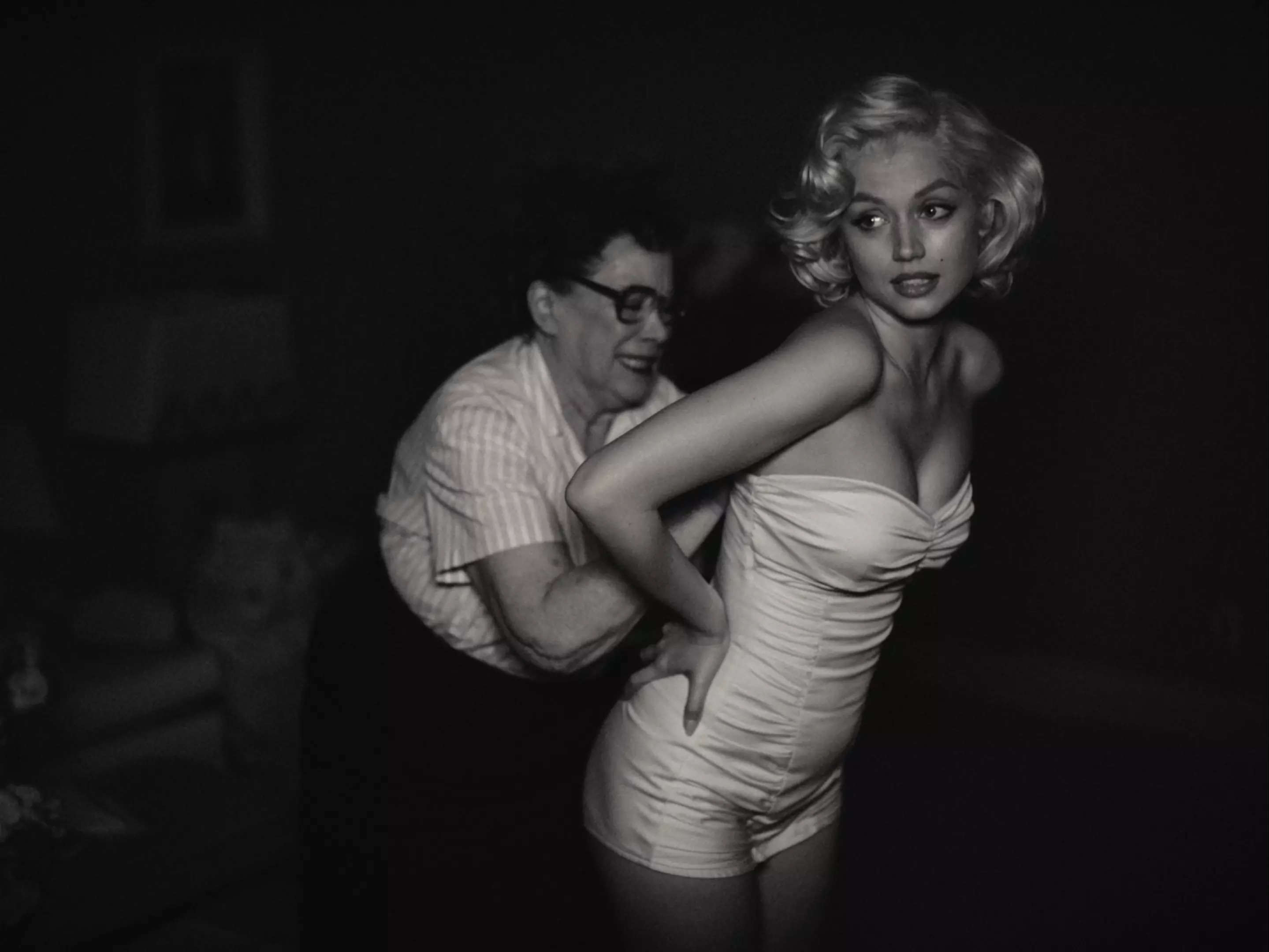 Telugu Rape Sex Film - Blonde: Ana de Armas' stunning portrayal of Marilyn Monroe - Times of India