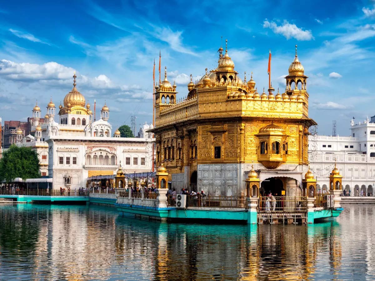 essay on golden temple in hindi