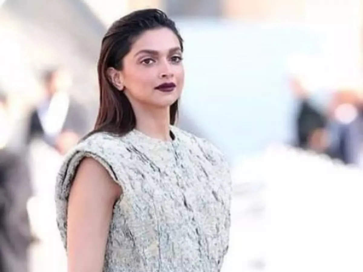 Deepika Padukone is only Indian in the 10 most beautiful in the world! - Times of India