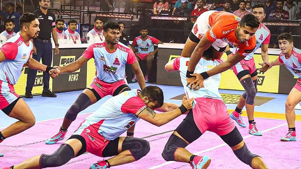 Rahul Chaudhari, Arjun Deshwal shine as Jaipur Pink Panthers record  hat-trick of victories in Pro Kabaddi League | Pro-Kabaddi-League News -  Times of India