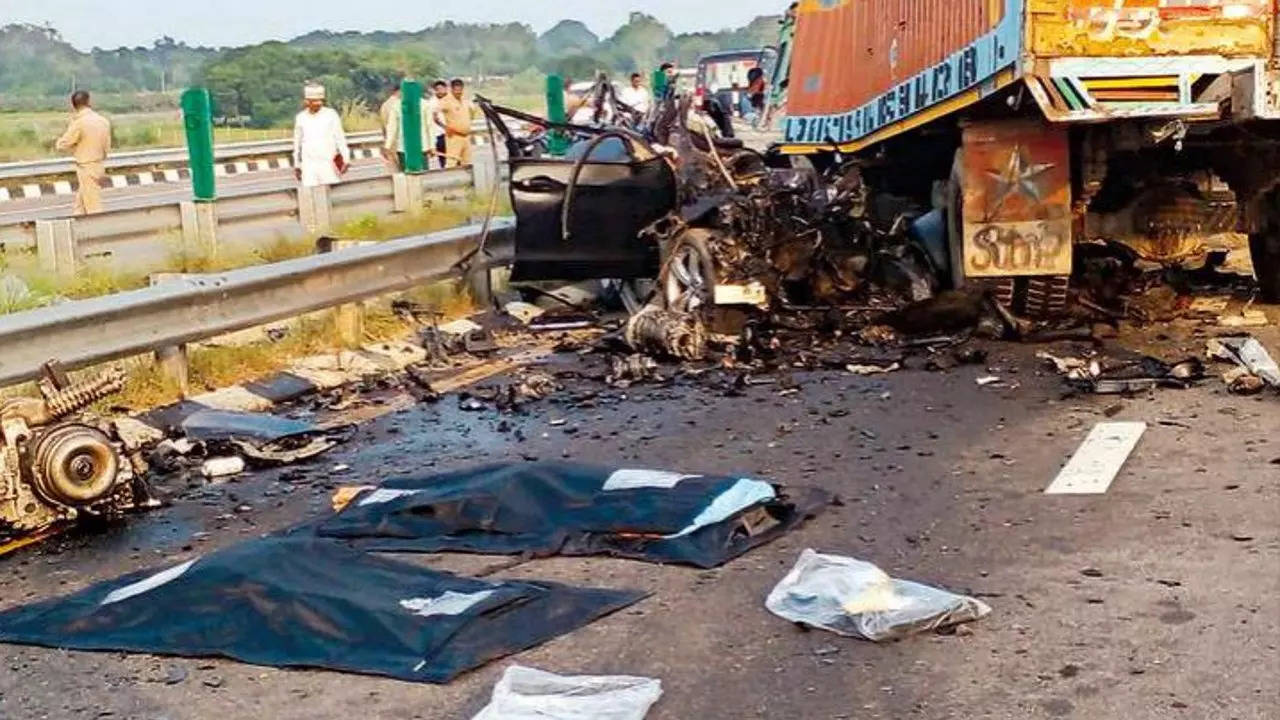 Purvanchal expressway accident: Doctor, engineer, 2 others in BMW die chasing 300kmph on Facebook Live