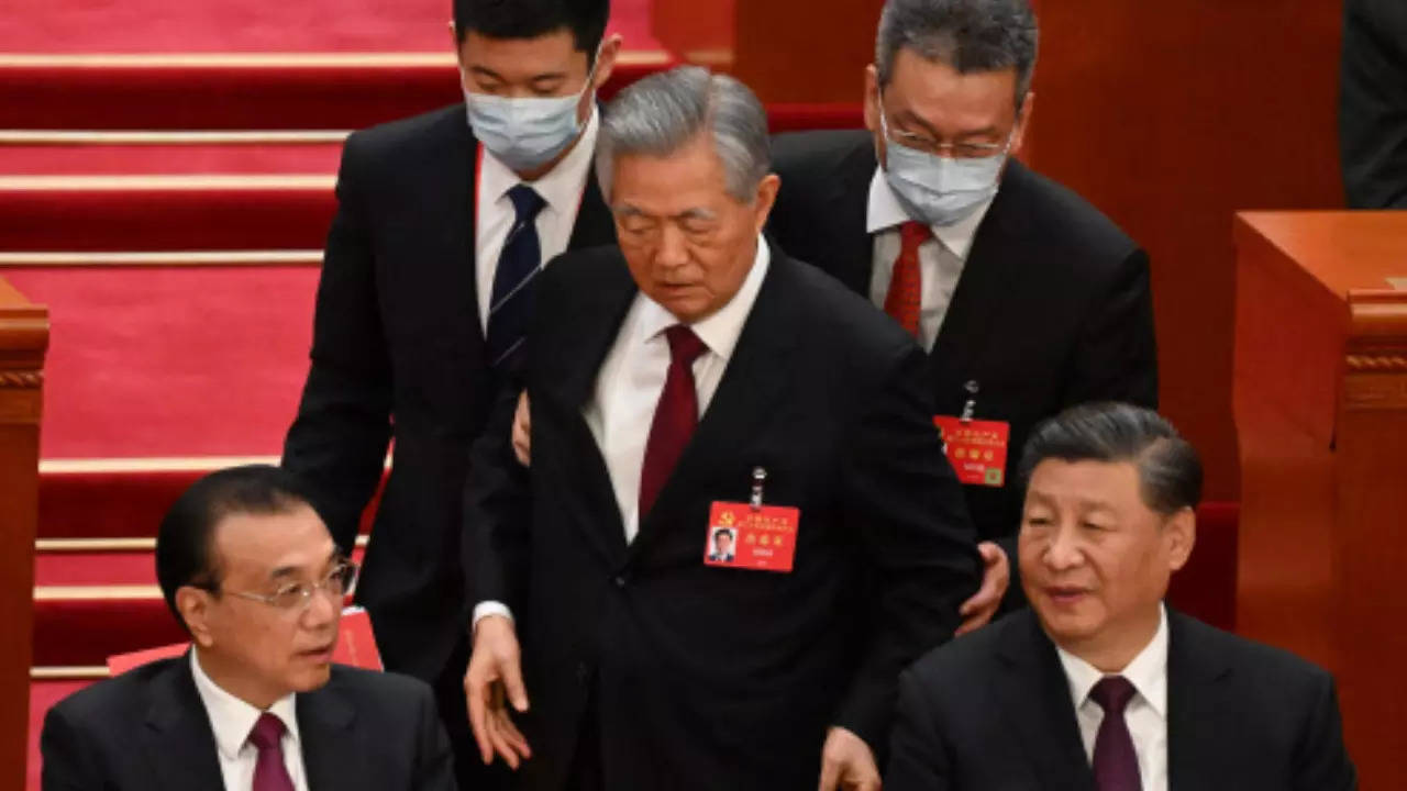 Former Chinese president Hu Jintao escorted out of party congress - Times  of India