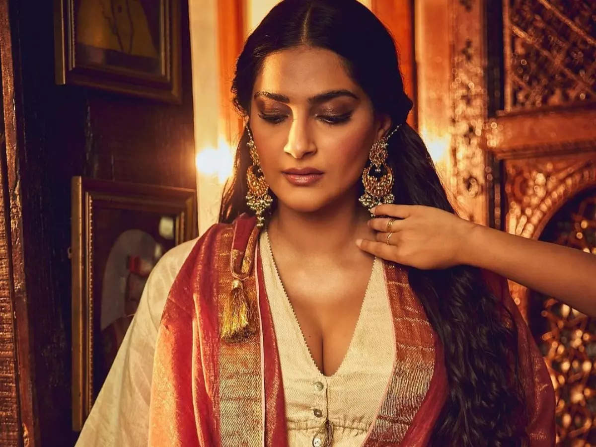 Sonam Kapoor looks ethereal in new picture, as she celebrates ...