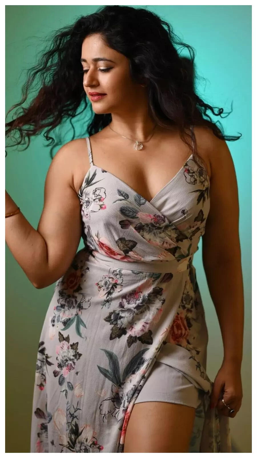 Thai teenager Atthaya Thitikul rises to picture