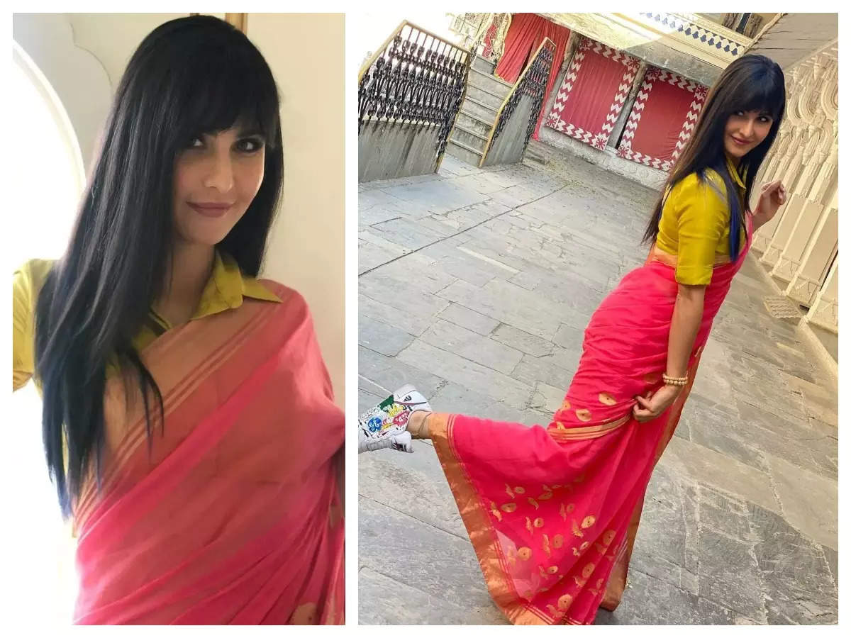 Katrina Kaif pairs saree with sneakers as she steps out for 'Phone Bhoot'  promotions – See photos | Hindi Movie News - Times of India