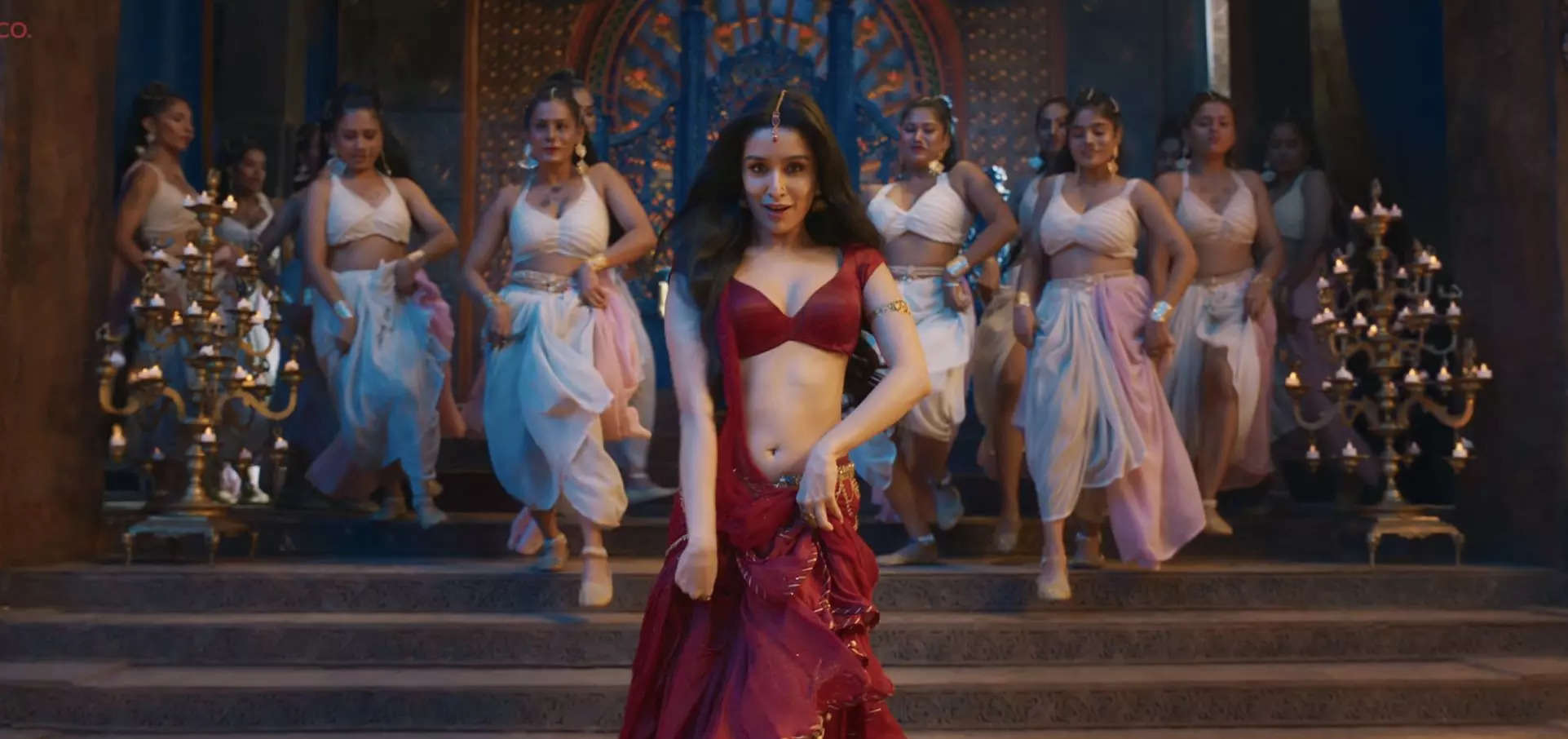 Shraddha Kapoor hints 'Stree 2' with cameo in song 'Thumkeshwari' from  Varun Dhawan's 'Bhediya' | Hindi Movie News - Times of India
