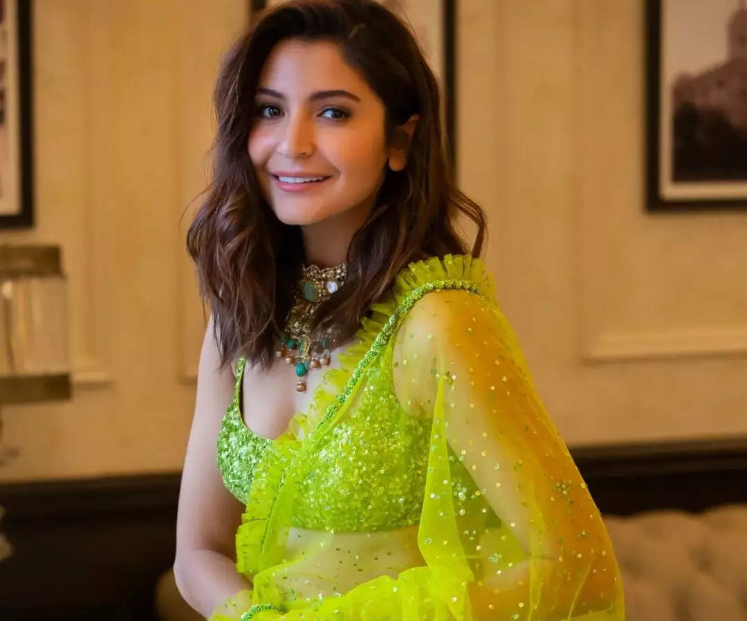 Anushka ki nangi photo