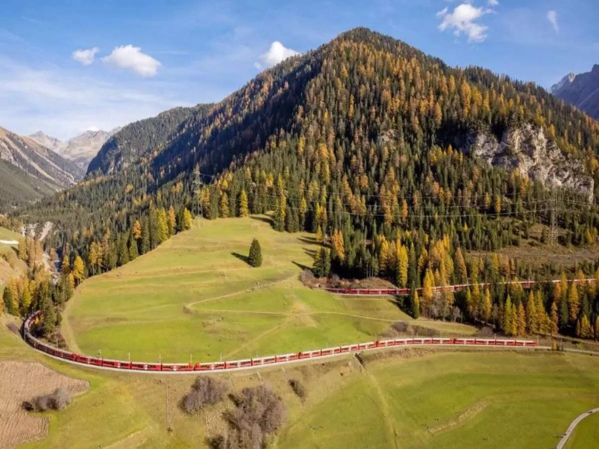 Switzerland creates world record for operating the longest passenger train!