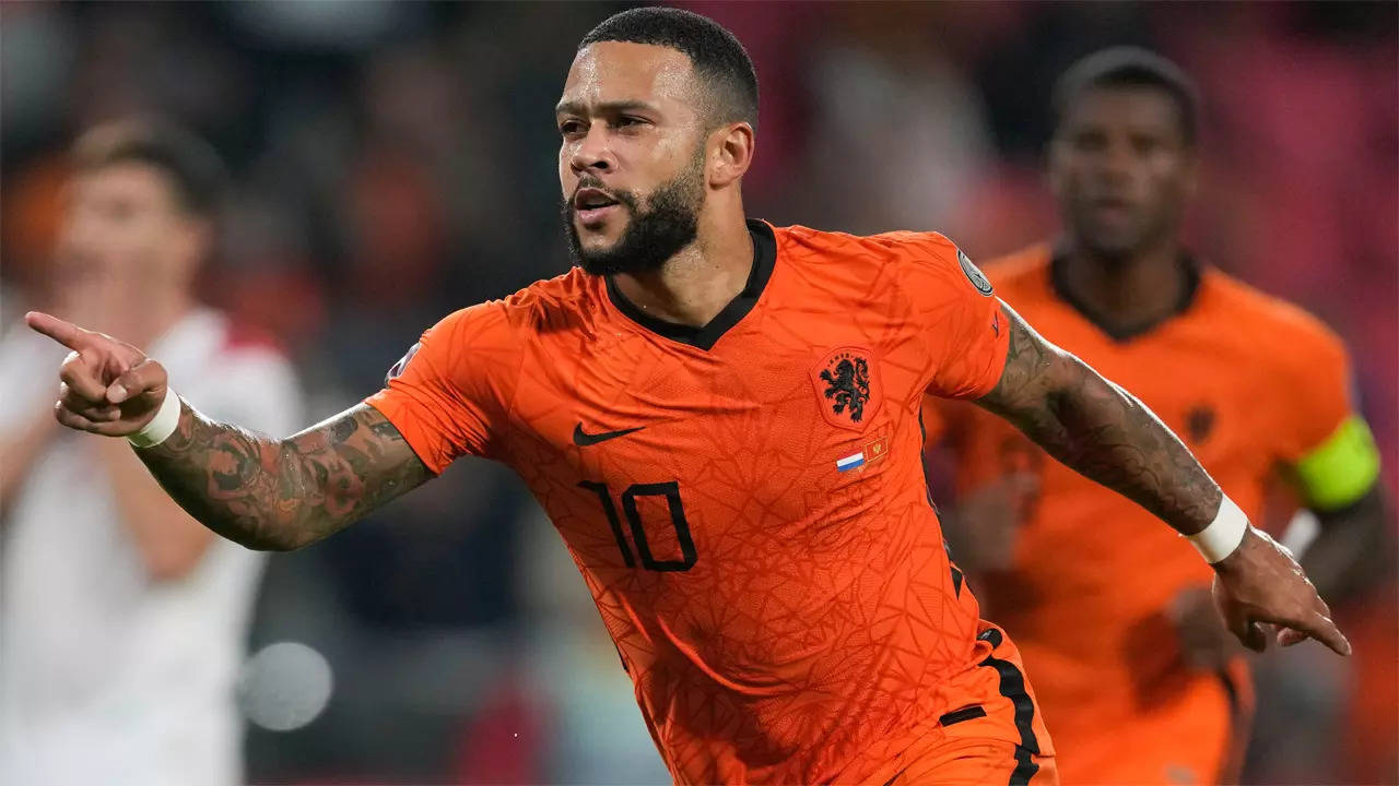 Aggregate more than 77 memphis depay hairstyle - in.eteachers