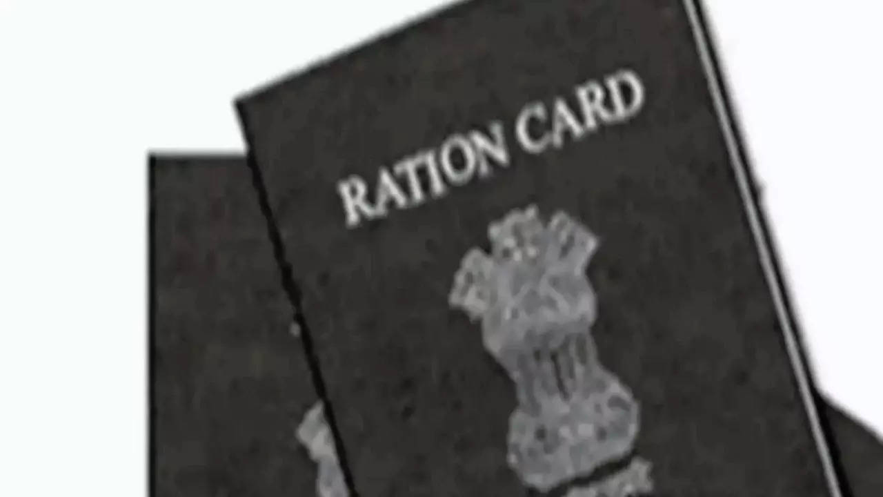 The department recently ran a campaign to surrender BPL ration cards but despite all efforts, only 8000 (a little over 3%) families gave them up (Representative image)