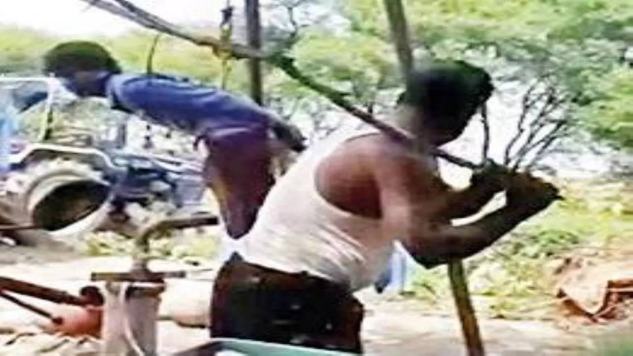 Madhya Pradesh: Man tied, thrashed in Ujjain; cops act after video goes viral