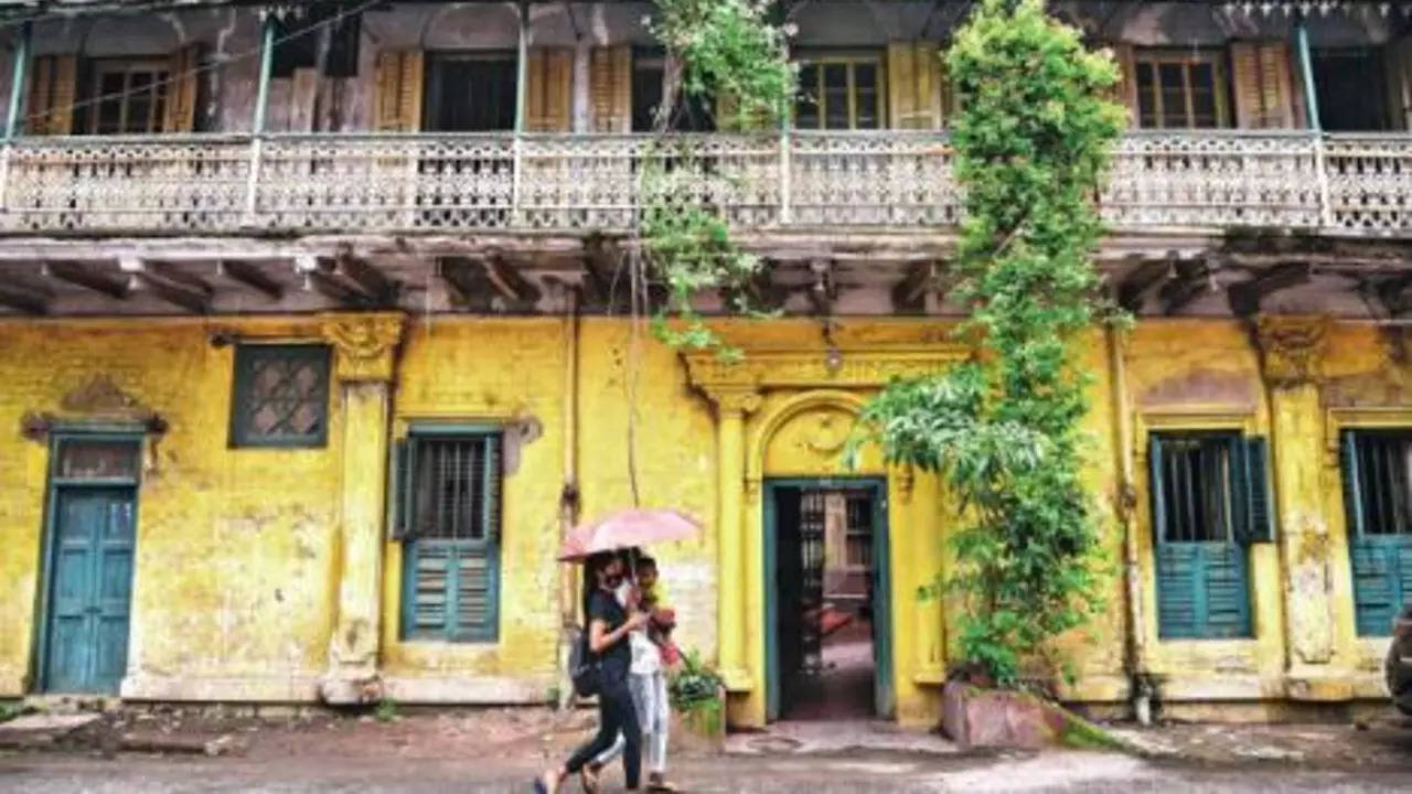 How the old houses of Kolkata are learning to stand on their own ...