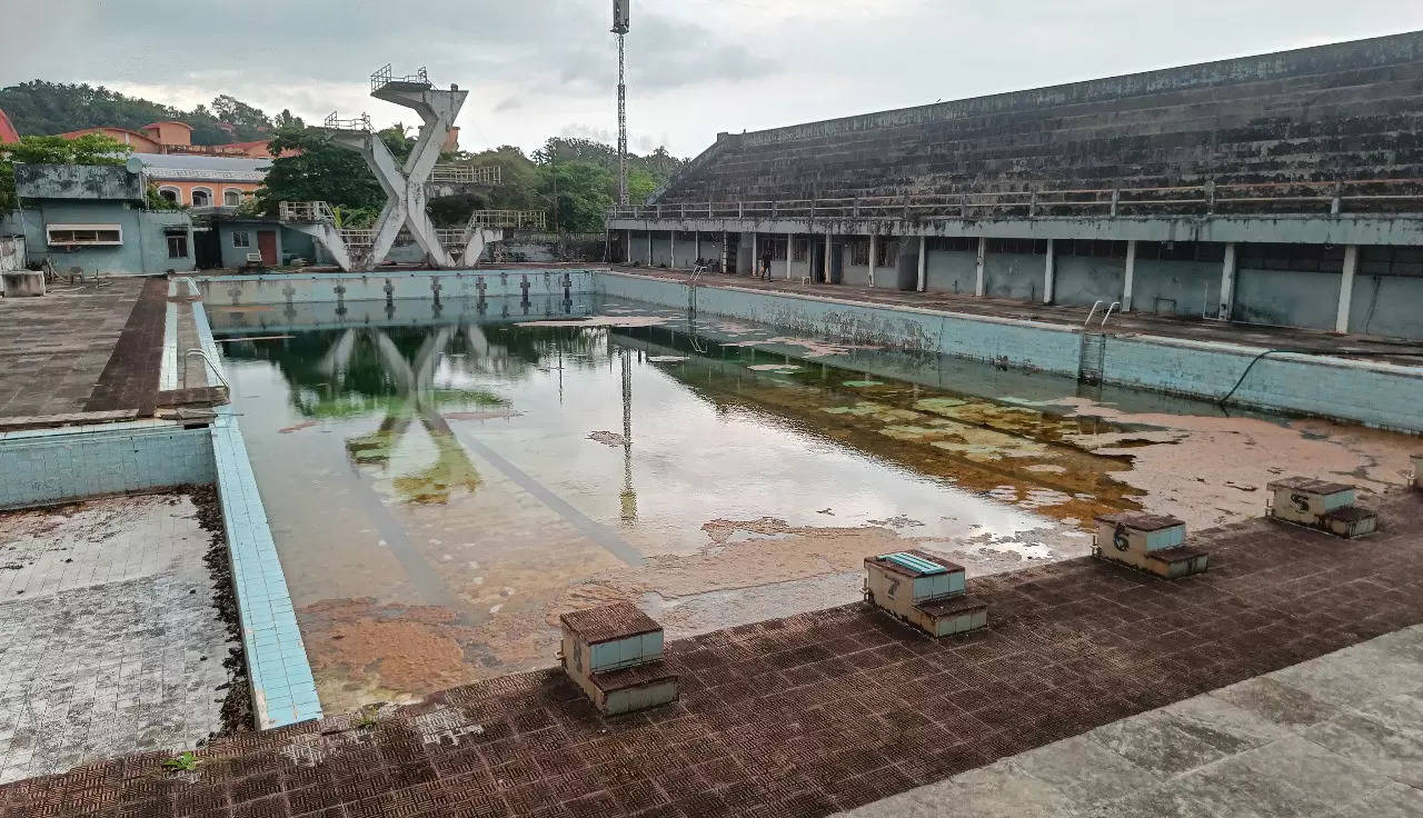 Since the Covid-19 pandemic, the pool has remained closed for public