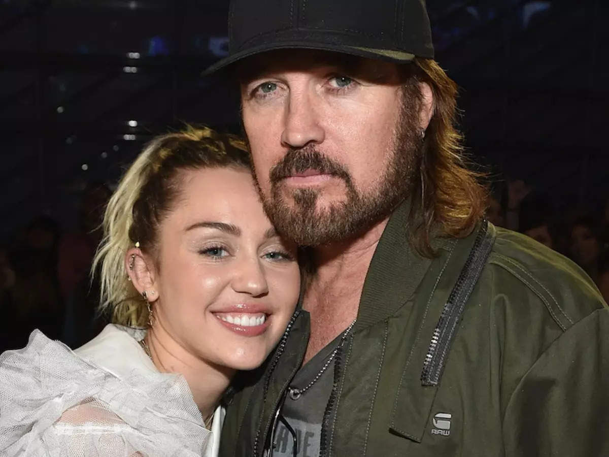 Billy Ray Cyrus announces engagement to singer Firerose, 27 years