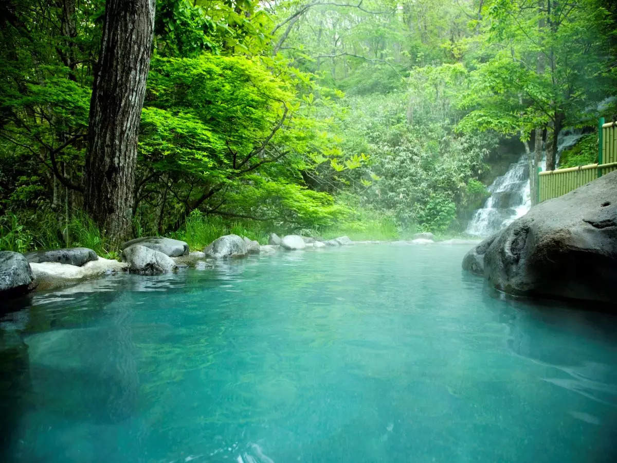 Famous hot water springs in Himachal to warm you up this winter