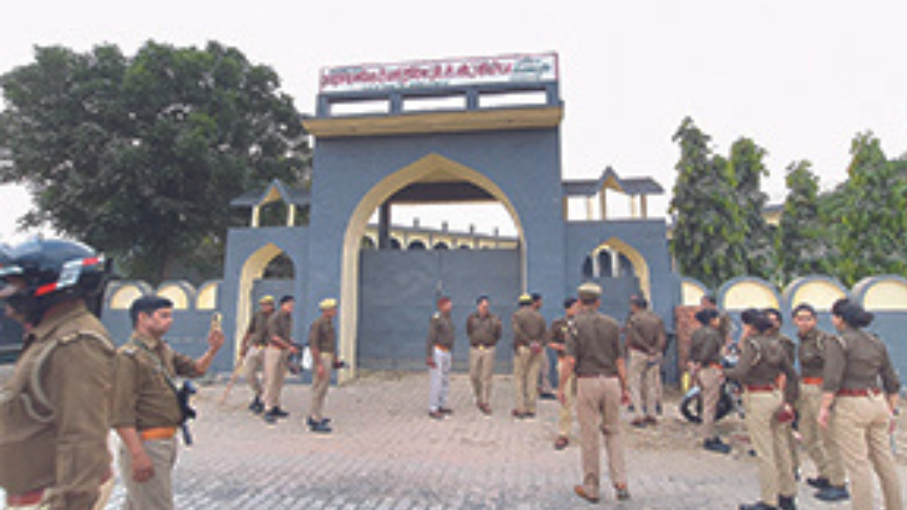 A sealed college in Kasganj