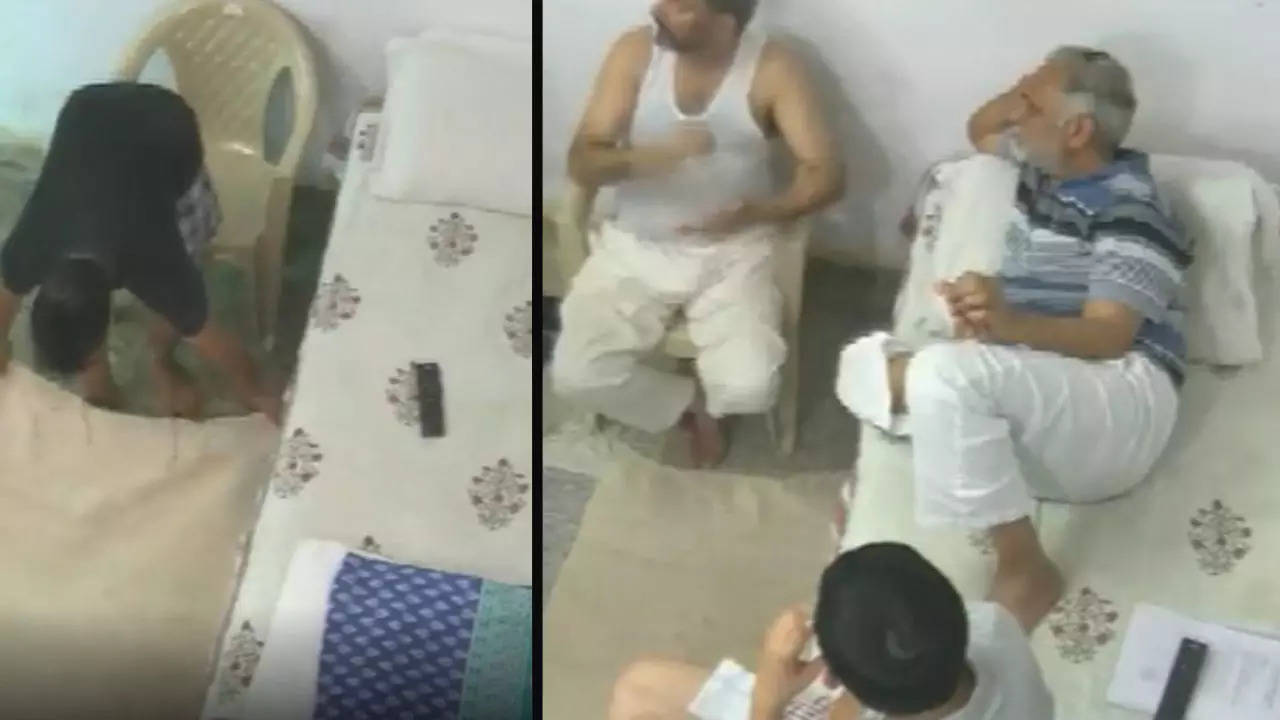 New clip shows housekeeping work in AAP minister Satyendar Jain's cell in Tihar