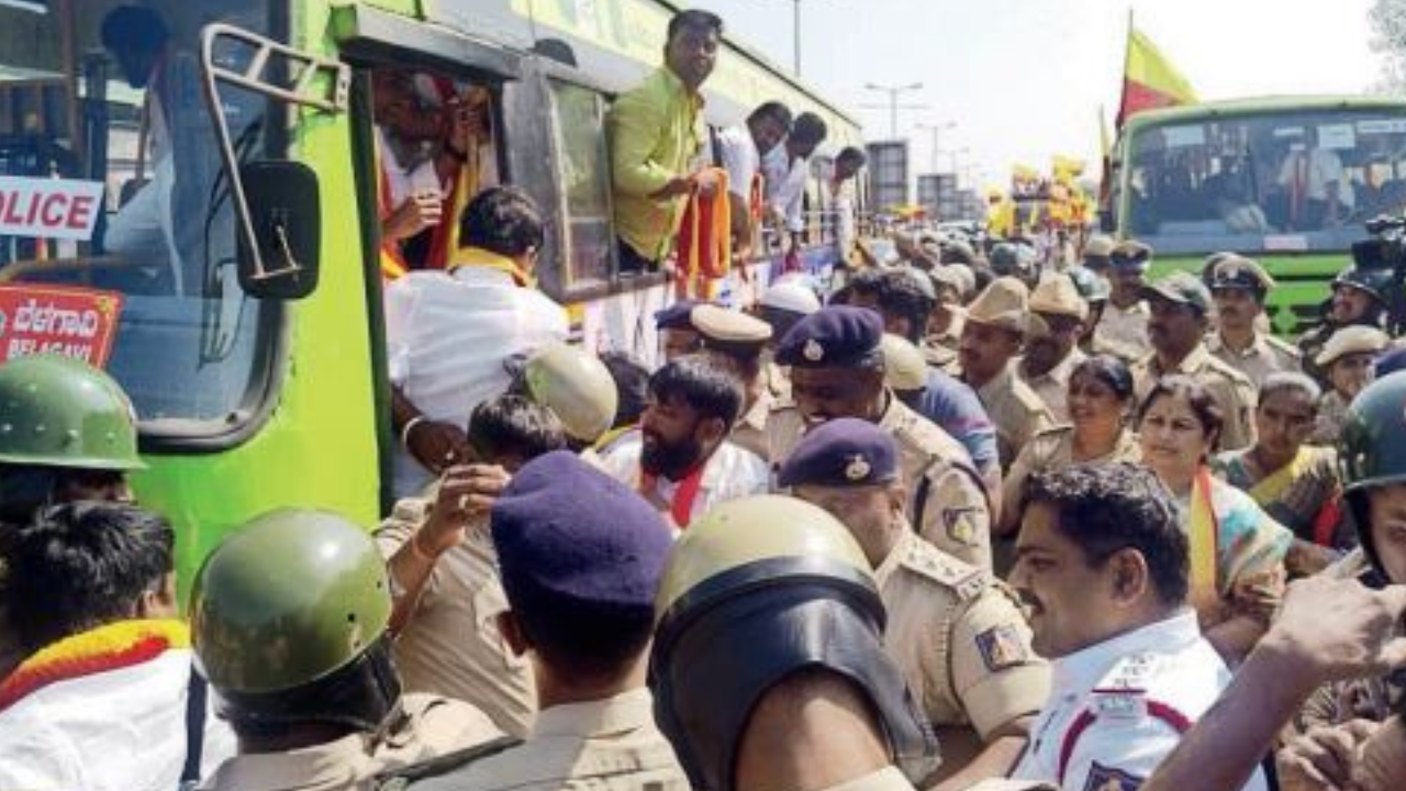 Police detain Karnataka Rakshana Vedike members who held protests near the border in Belagavi on Tuesday