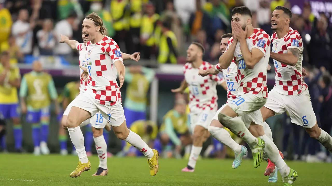 Croatia vs Brazil Highlights Croatia snatch victory from the jaws of defeat, knock Brazil out of the World Cup Football News
