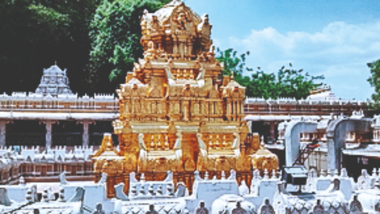 Kanaka Durga Temple Gears Up For Bhavani Deeksha Viramana ...