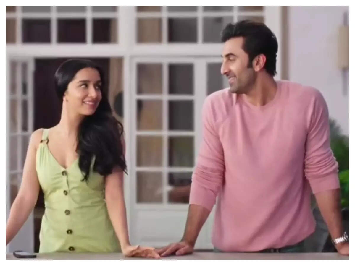 Tu Jhoothi Main Makkar': Shraddha Kapoor and Ranbir Kapoor pack on the PDA  in first teaser of Luv Ranjan's next - WATCH | Hindi Movie News - Times of  India