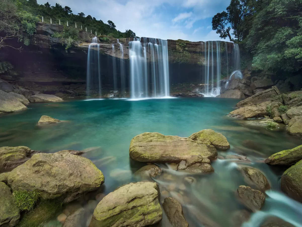 Bookmark these waterfalls in Meghalaya for an epic adventure in 2023!