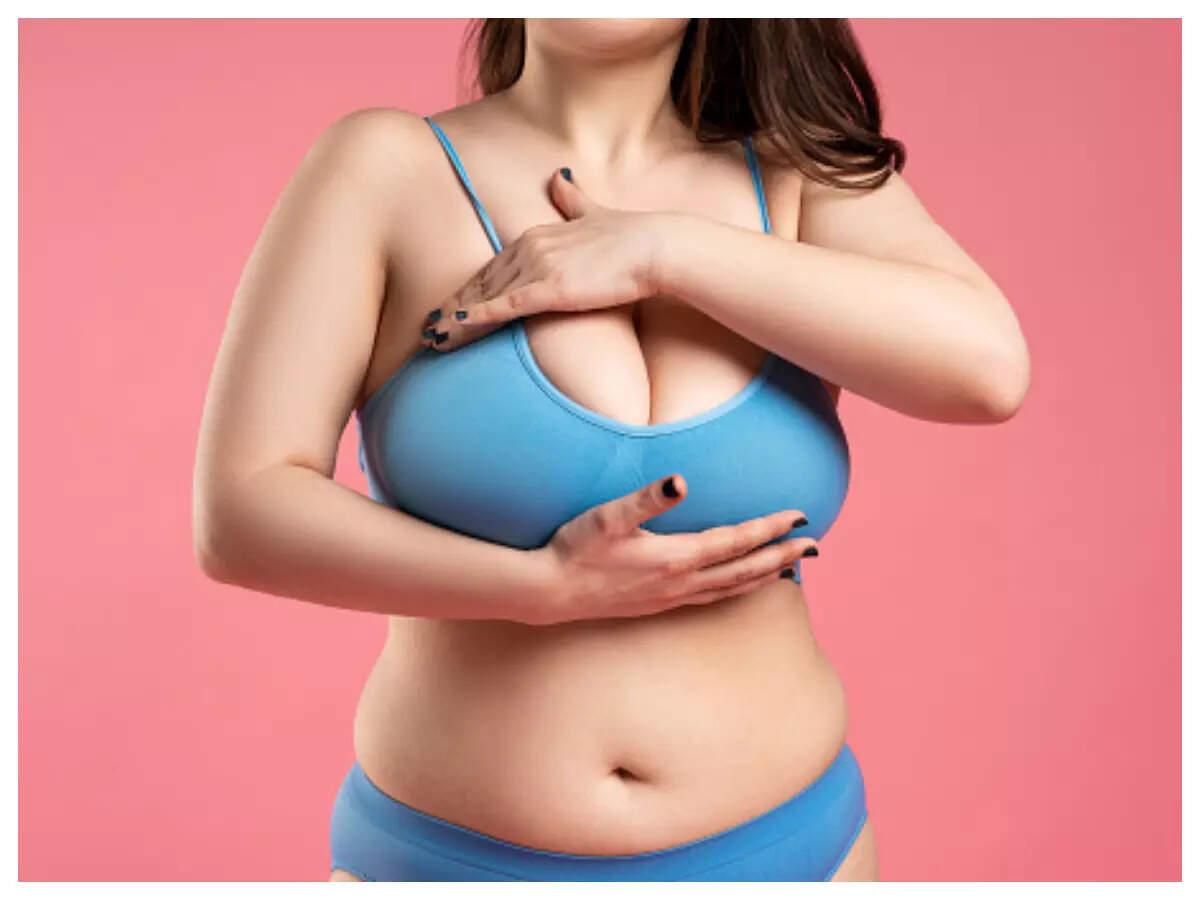 Indian big boob girl in blue bra
