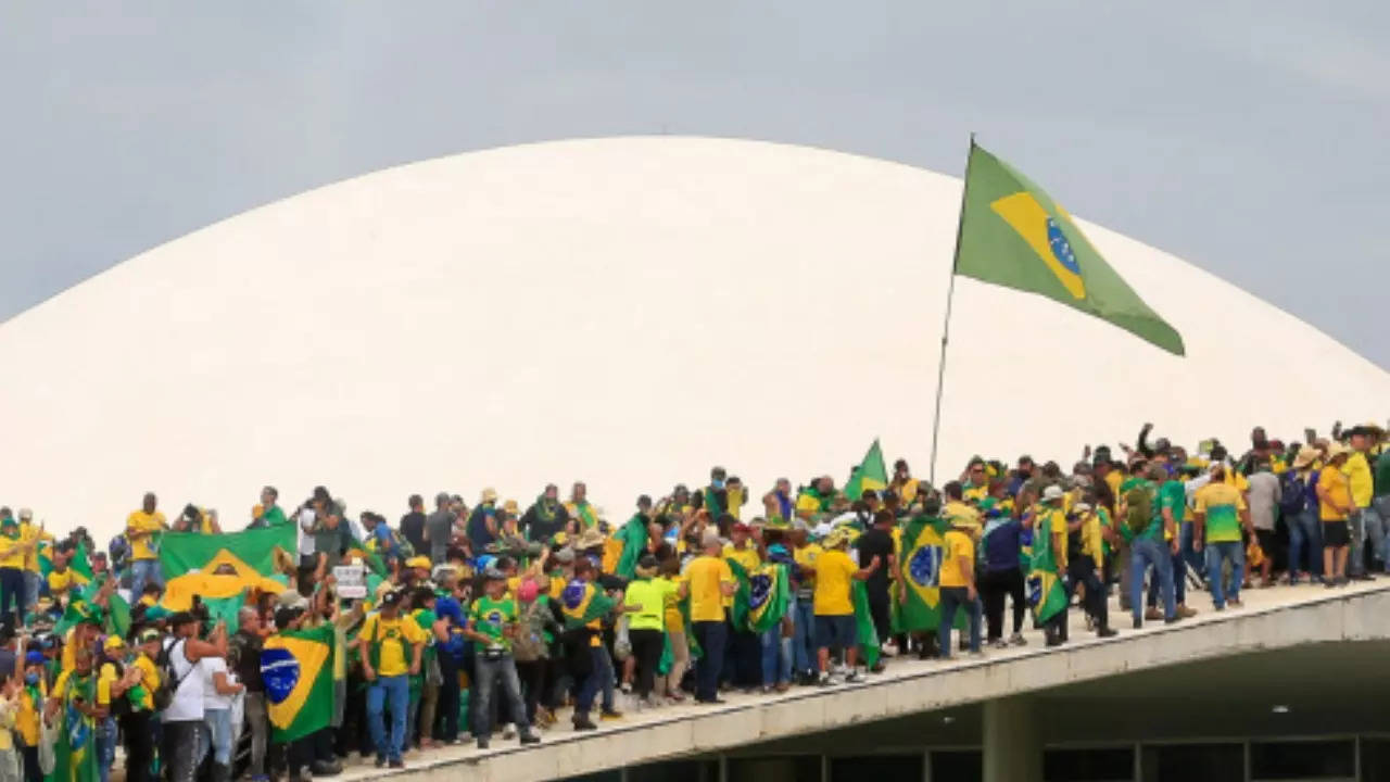 Supporters of Brazil's former president Jair Bolsonaro invaded the National Congress in Brasilia on Sunday. (AFP photo)