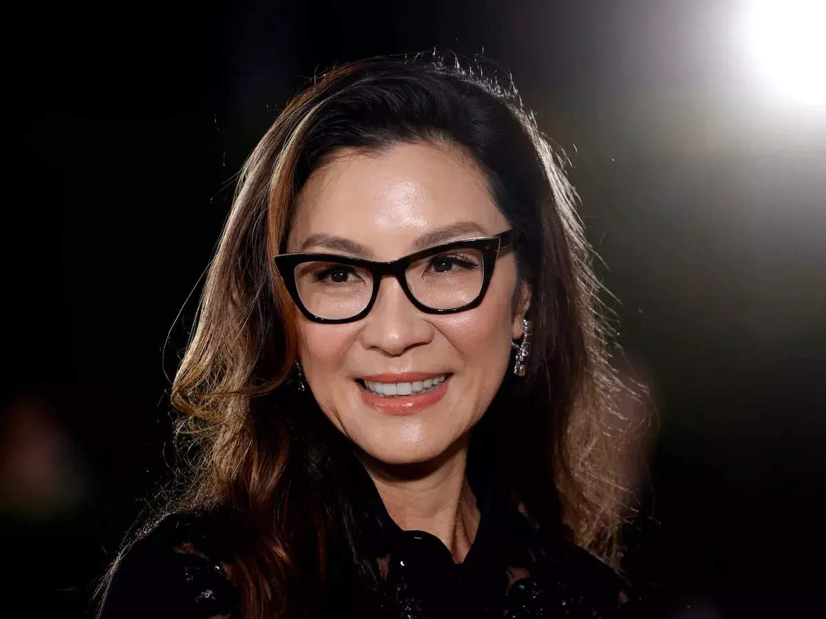 1200px x 900px - Michelle Yeoh is grateful for her role in Everything Everywhere All At  Once; says Hollywood judges actresses by their age | English Movie News -  Times of India
