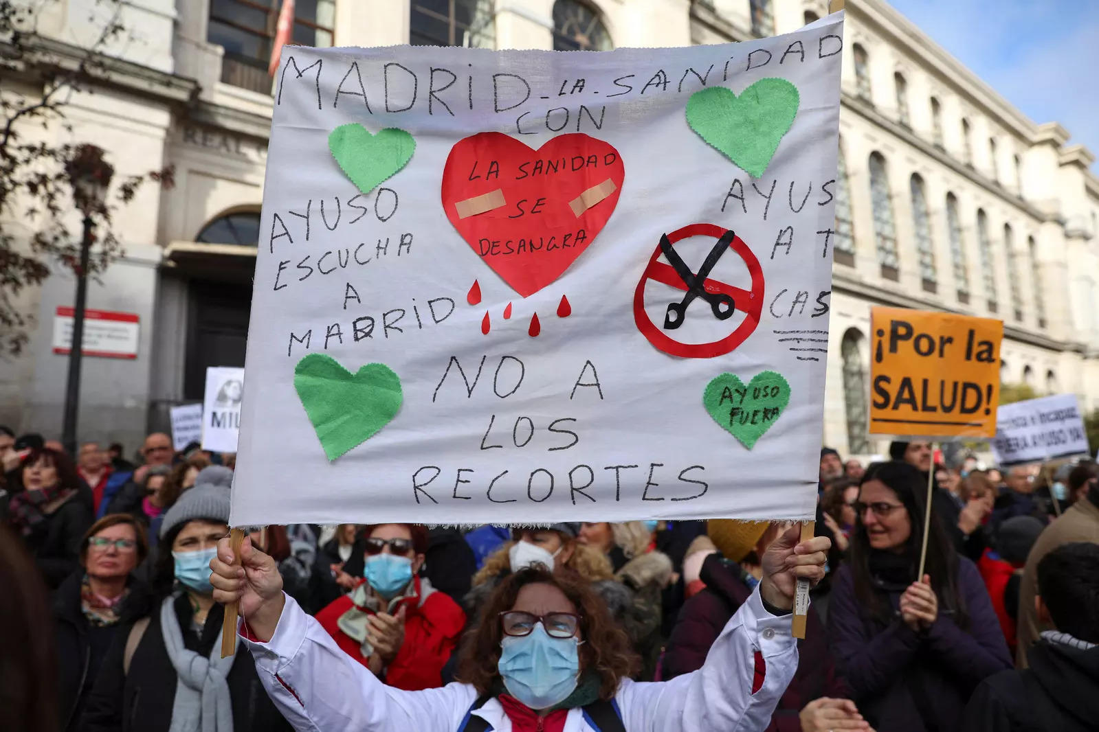 Health workers protest against the public health care policy of the Madrid regional government, which they say is destroying primary care, in Spain, January 15. (Reuters)