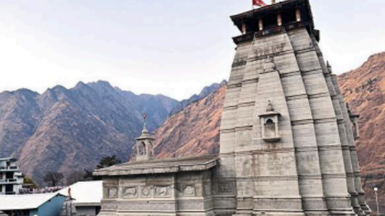 The famous Narsingh temple is located in Joshimath’s Lower Bazar ward, where 38 houses have reportedly developed cracks and fissure