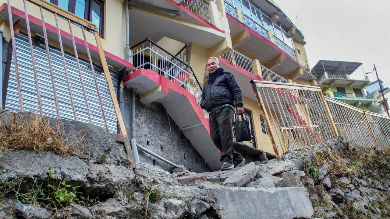 The scientists are moving around the area, checking every house and the cracks to assess the level of risk -- high risk, low risk or medium risk (PTI photo)