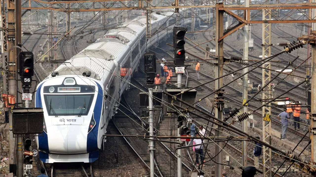 Railways earnings jump 28%, 2,000 wagons being added every month