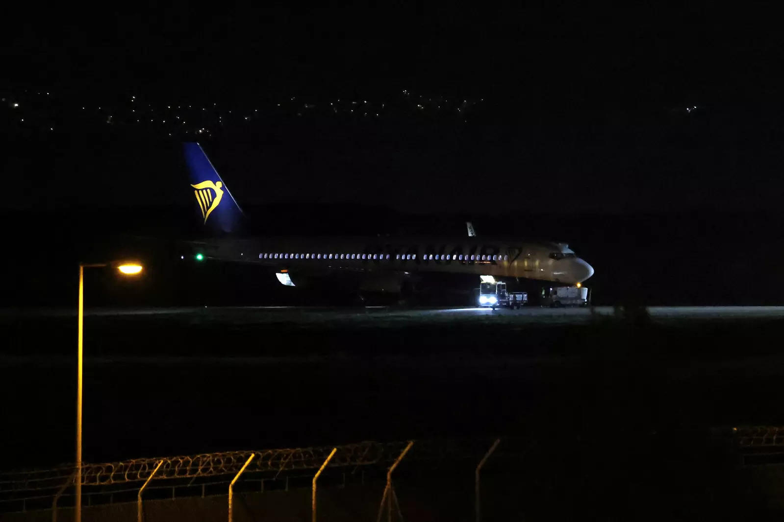 Polonya'dan Yunanistan'a giden Ryanair uçağına bomba ihbarı