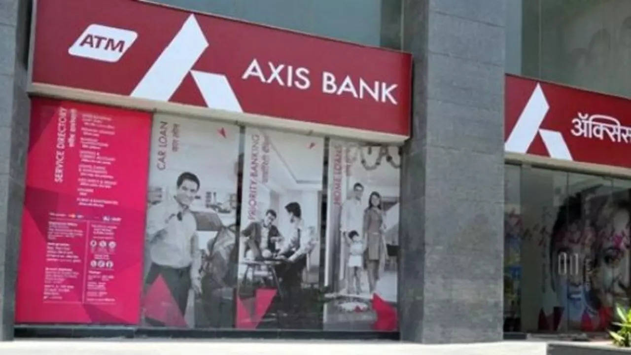 Axis Bank Q3 net profit beats view on strong interest income