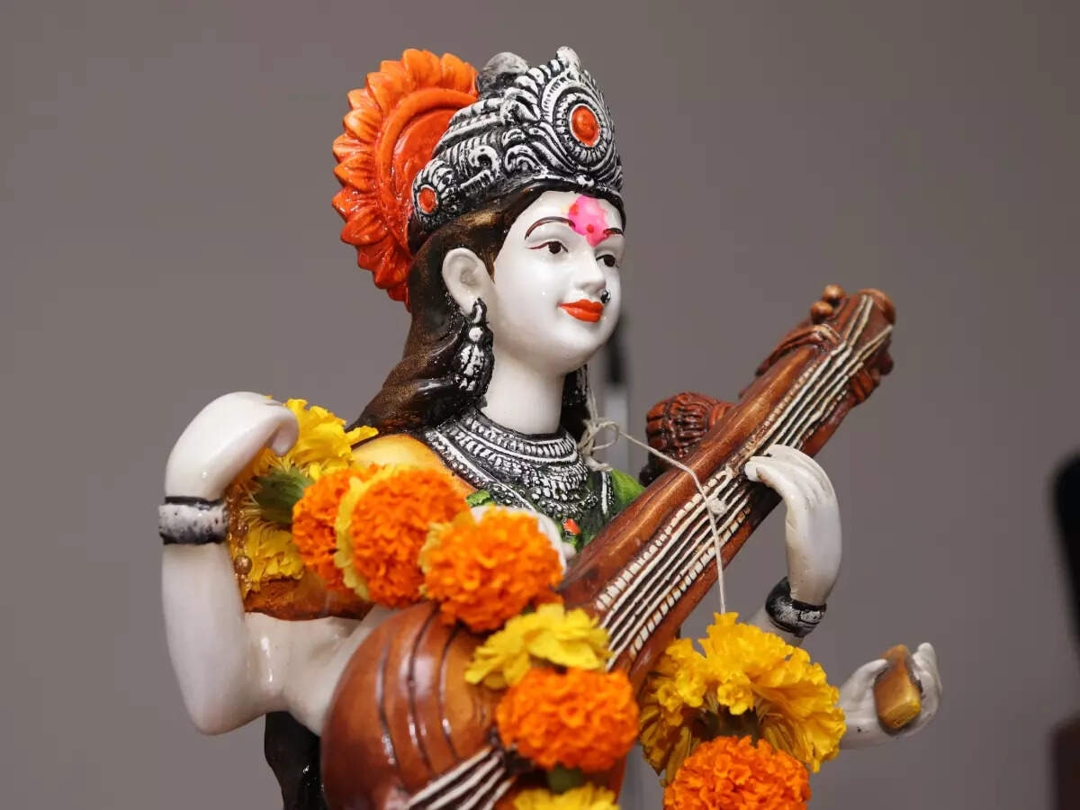 Happy Vasant Panchami 2023: Top 50 Wishes, Messages, Quotes and ...