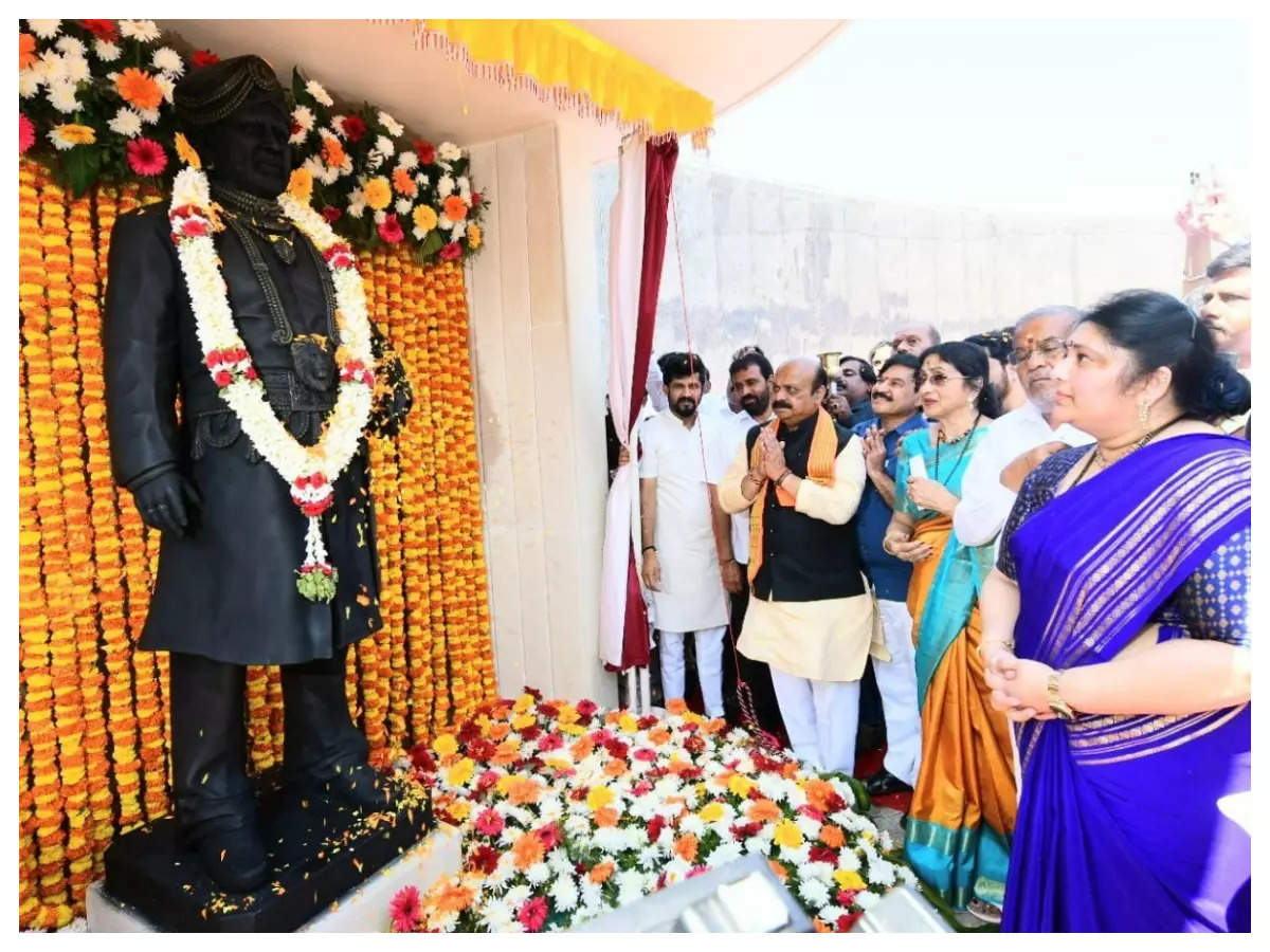 CM Basavaraj Bommai inaugurates Vishnuvardhan memorial; fans demand  'Karnataka Ratna' | Kannada Movie News - Times of India