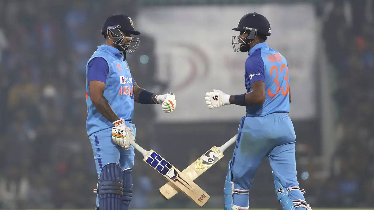 IND vs NZ Highlights: India beat New Zealand by 6 wickets to level the series  1-1 - The Times of India