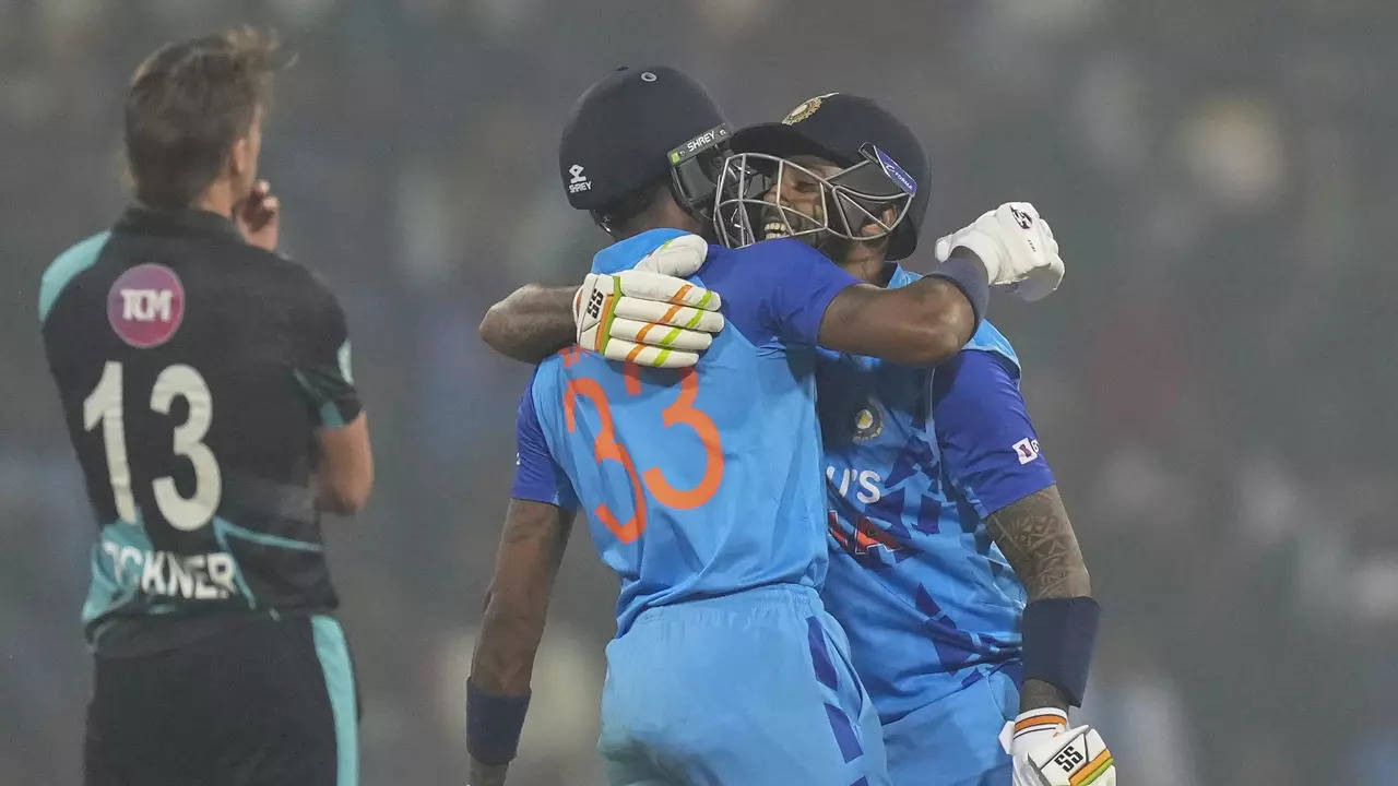 2nd T20I: India edge NZ by 6 wickets in a low-scoring thriller, level series 1-1
