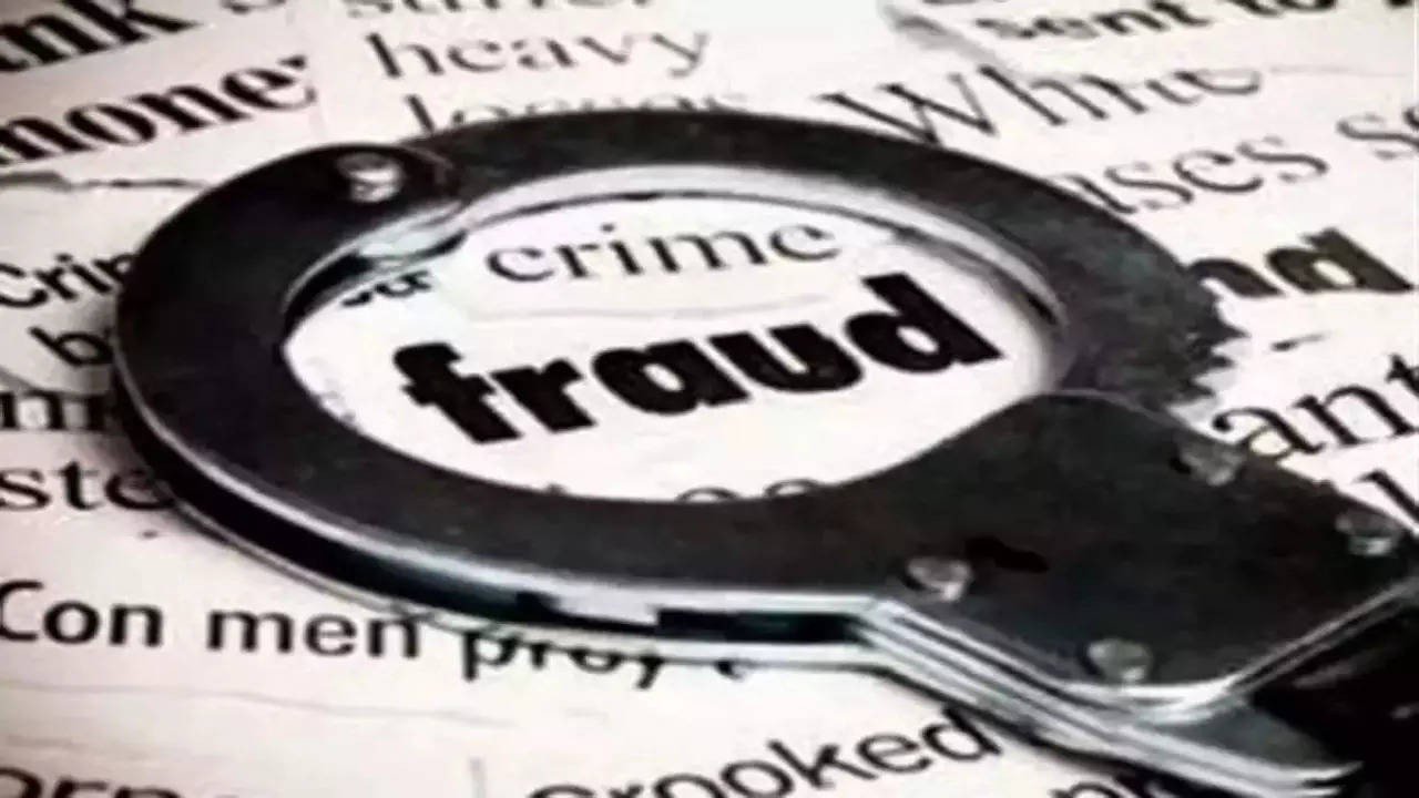 Woman duped of 26 lakh by cyber frauds in Vadodara
