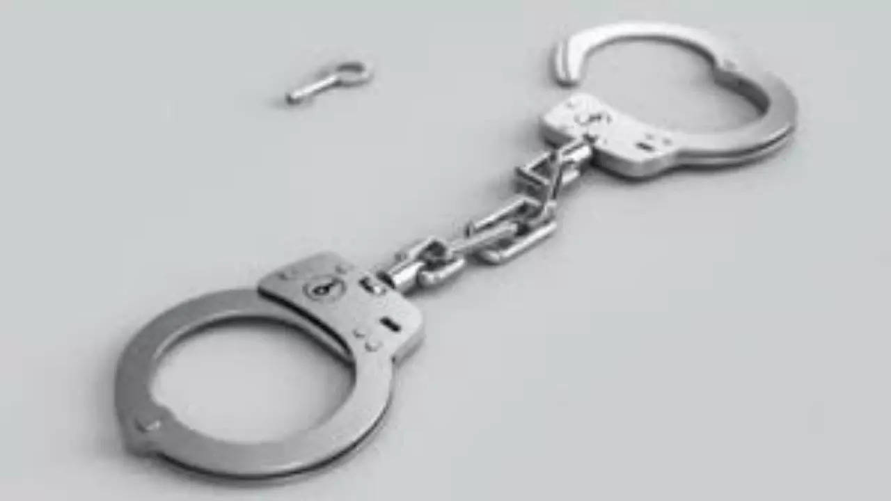Diamond broker arrested in Surat