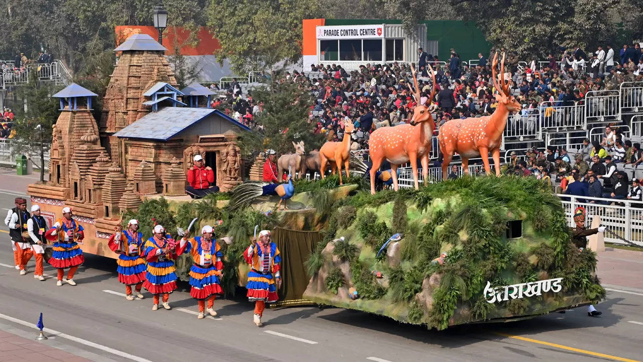 Republic Day: Uttarakhand tableau wins first prize; Punjab Regiment named  best marching contingent | India News - Times of India