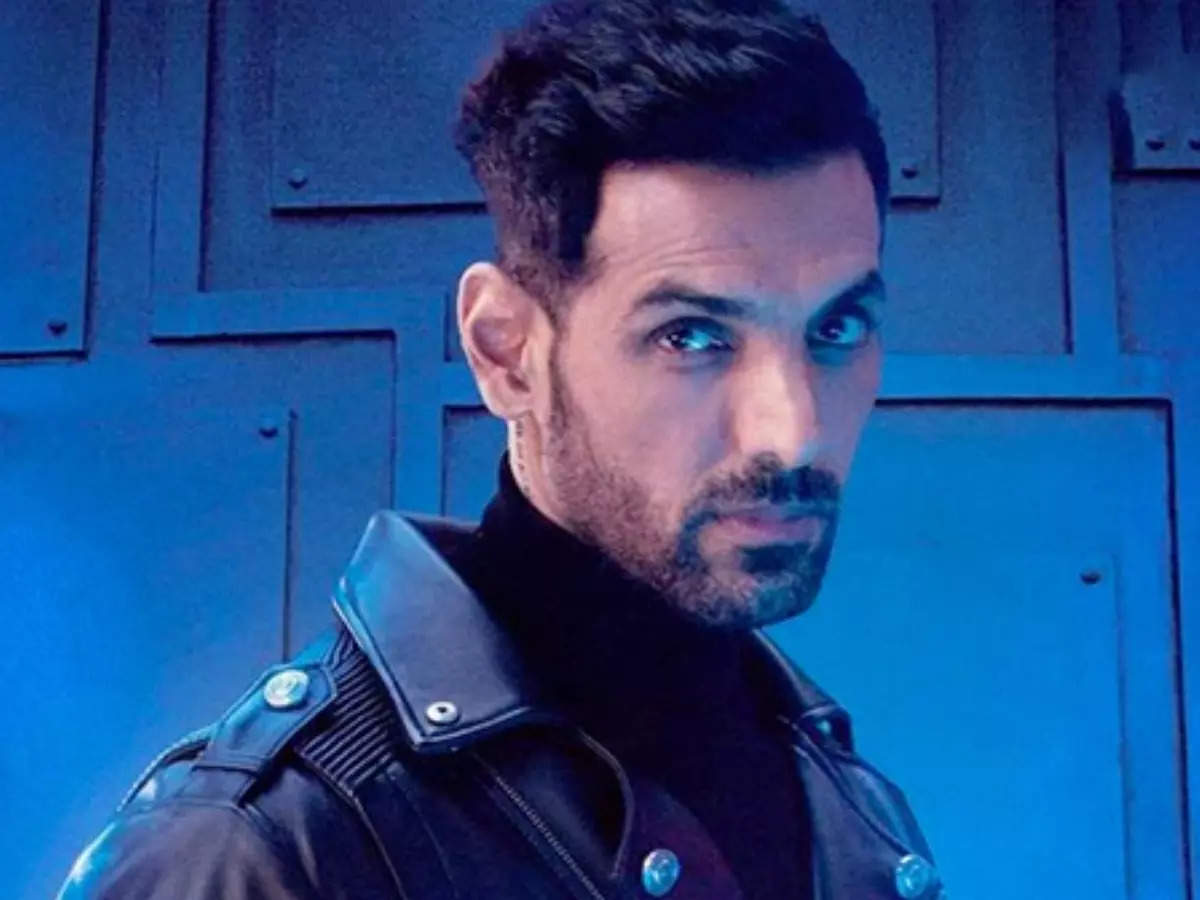 John Abraham Birthday Many Times The Bollywood Hunk Created Dhoom With  His Hairstyles
