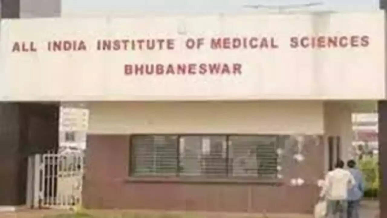 Dr. Dillip Kumar Parida takes charge as new medical superintendent of AIIMS Bhubaneswar – Times of India