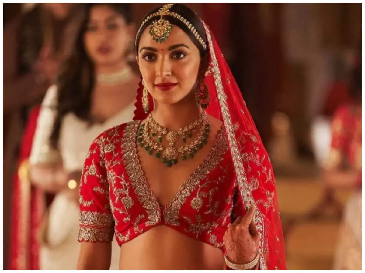 No Sabyasachi lehenga for bride-to-be Kiara Advani, here's why ...